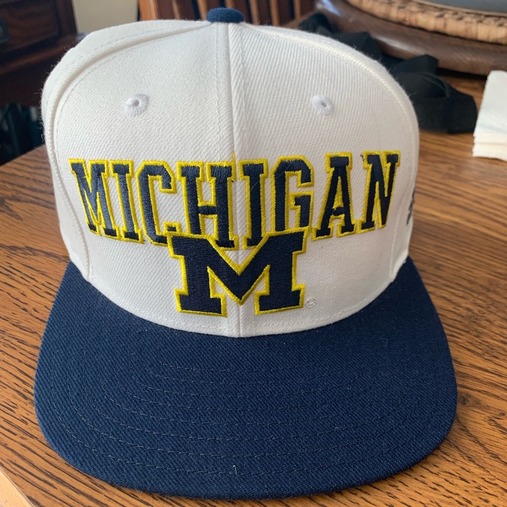 Michigan Wolverines Snapback